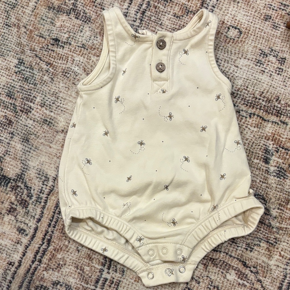 Quincy Mae Bumble Bee Bubble
